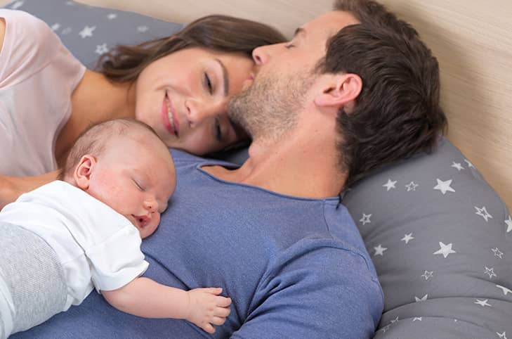 Coussin de grossesse et d'allaitement (gris) - SMART Babyshop - Theraline